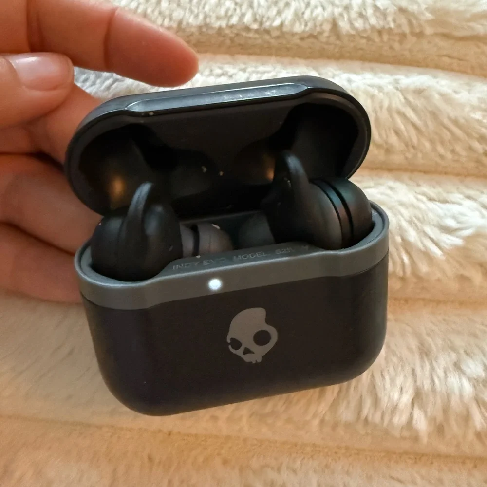Skullcandy Black True Wireless Earbuds with Case